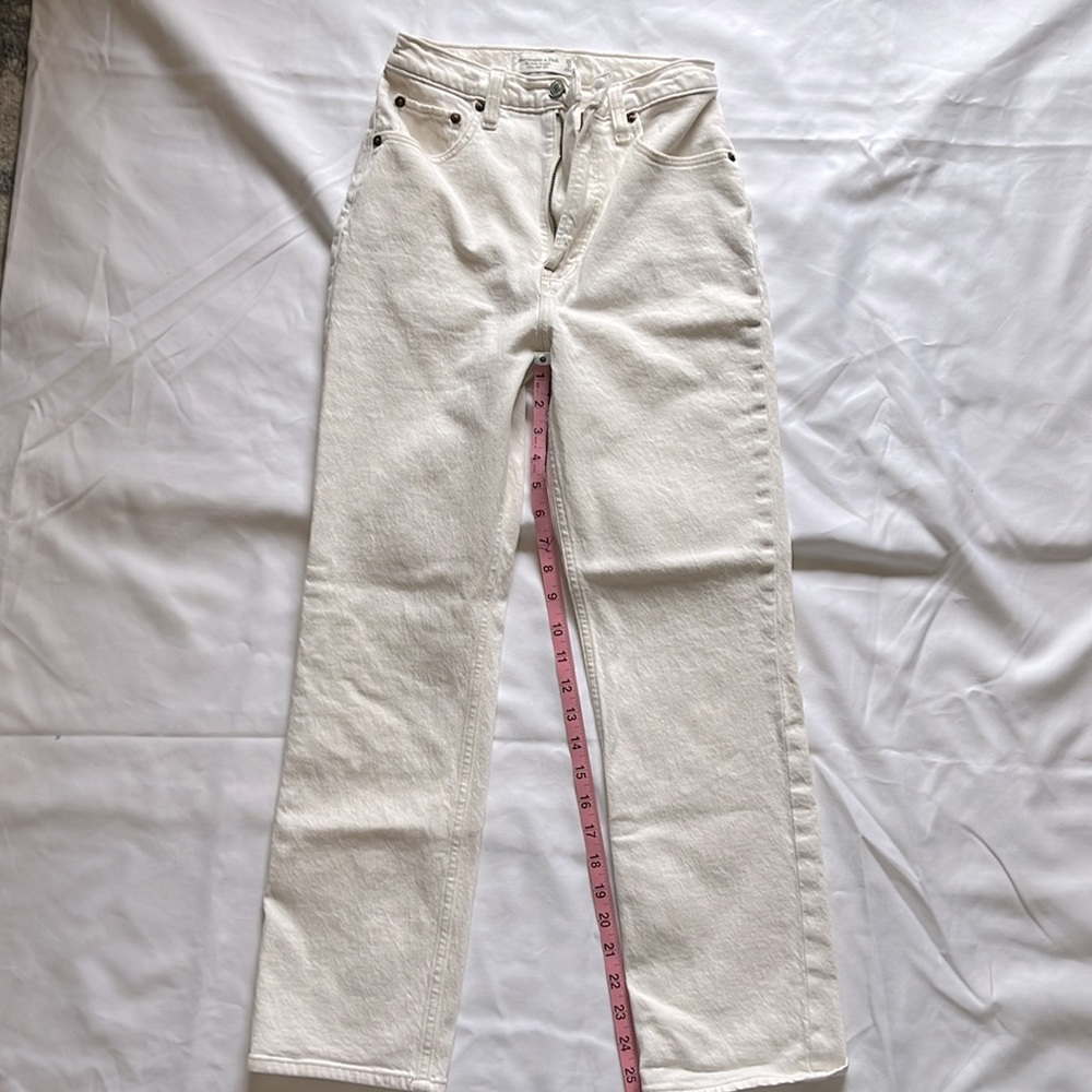 Abercrombie&Fitch women’s jeans. Ankle straight intro high rise. 25/0R
